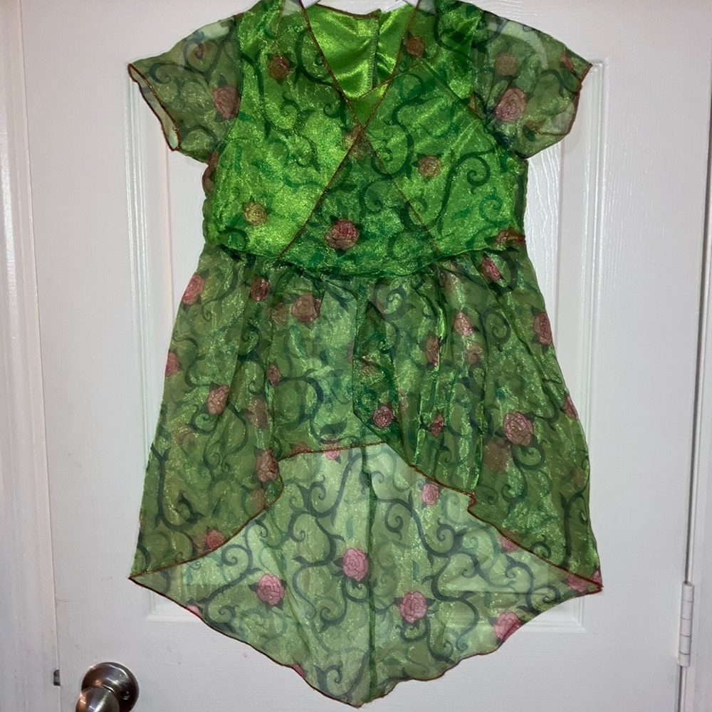 DC Super Hero Girls Poison Ivy Costume green top only, tag cut but about 5/6